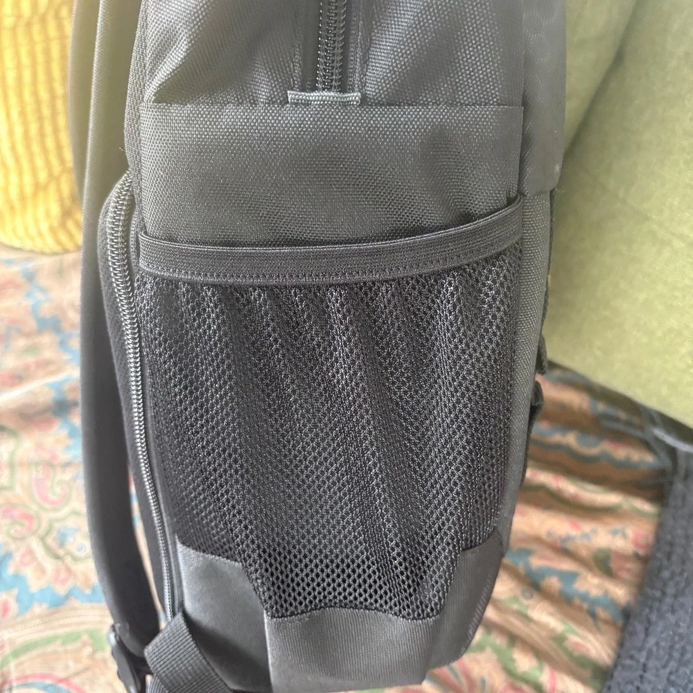 NWT Lowepro Adventura Go BP 150 Backpack (Black, 11 L)